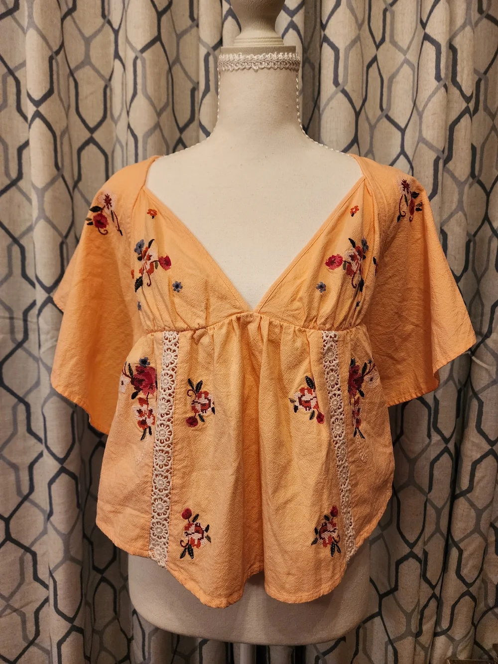 Free People Make Me Yours Embroidered Boho Crop Blouse Top Peach Size M NWT